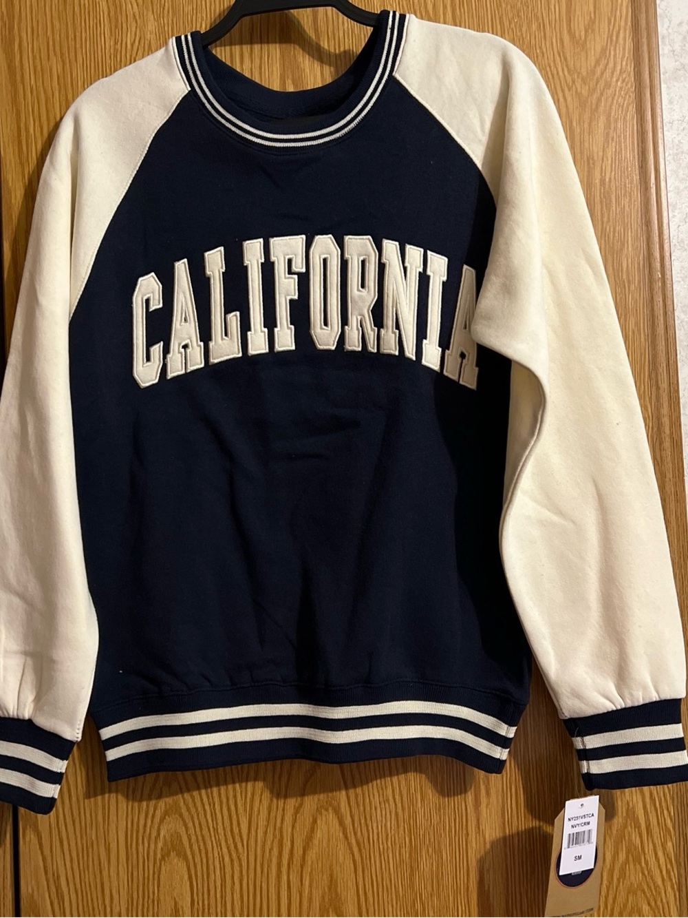 California Raglan Crewneck Sweater sz S- Navy and Cream